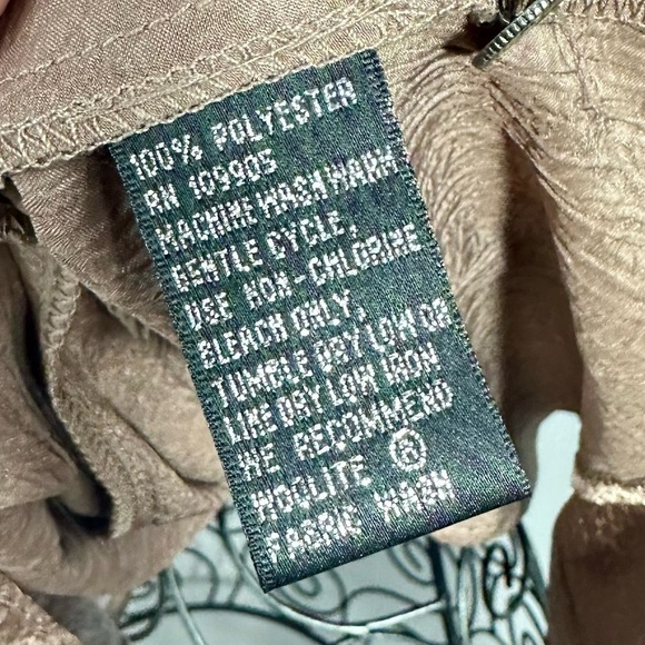 Essentials by Milano metallic gold button down shirt size L - Picture 8 of 9